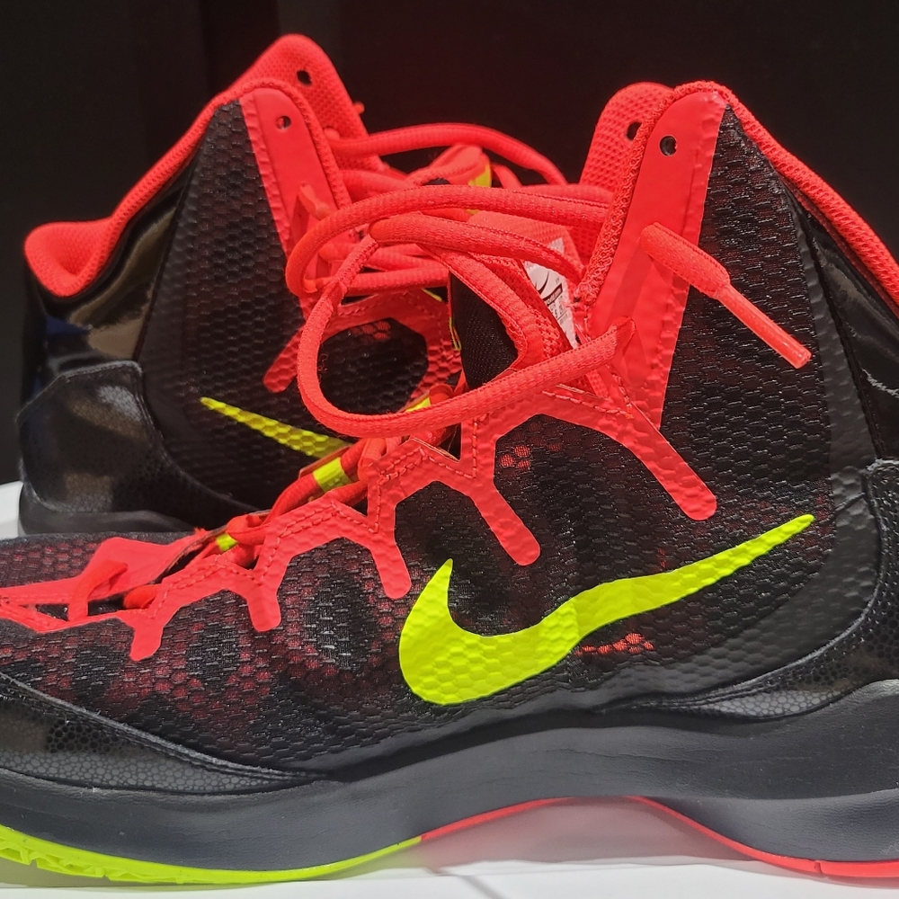 Nike Zoom Without A Doubt-11.5 - Picture 3 of 5